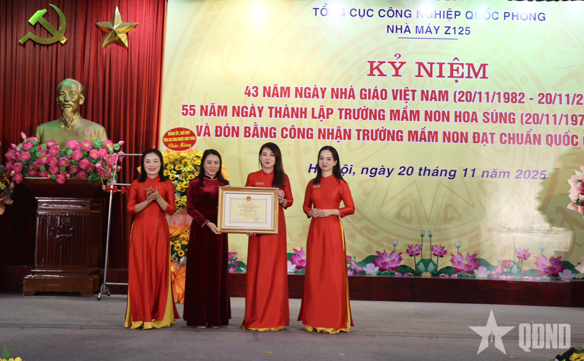 Trường Mầm non Hoa Súng (Nhà máy Z125) đón Bằng công nhận trường chuẩn quốc gia mức độ I